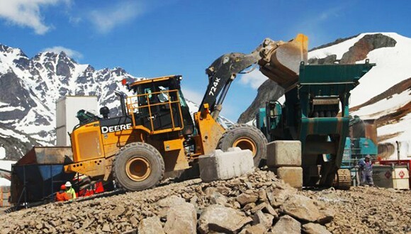 金价低迷 中国最大黄金生产商收购加拿大矿业