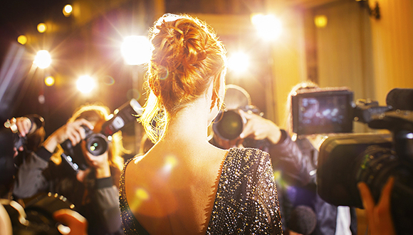 黑马唐德影视业绩增速秒杀三巨头 但它们都陷