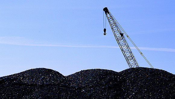 亿吨过剩产能重压山西三年内暂停出让煤炭矿业权