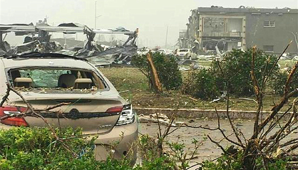 暴雨冰雹龙卷风袭击江苏盐城多地 已致78人死亡房屋道路损毁严重