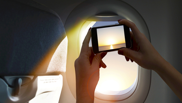 【腾讯科技】飞机上玩手机发微信不再是梦 相