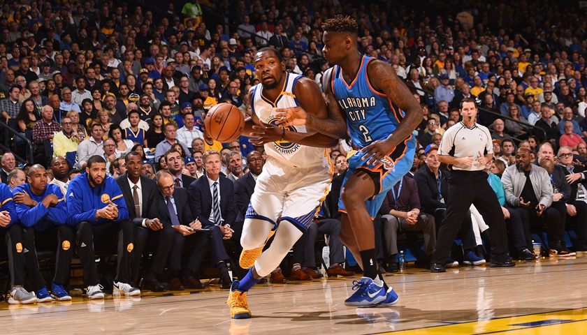 焦点战勇士大胜雷霆 杜兰特对旧主痛下杀手完