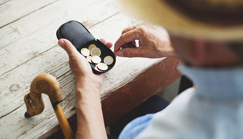 你的养老保险关系要转移接续吗?人社部明确了