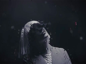 卢冠廷在自己的2050演唱会上和李宗盛一起合