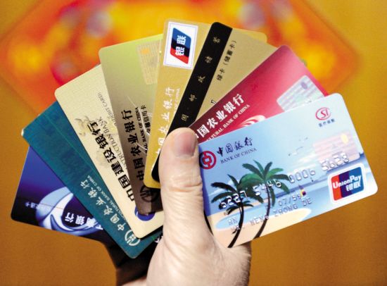银联卡在日盗刷猖獗 中国游客遭殃|界面新闻