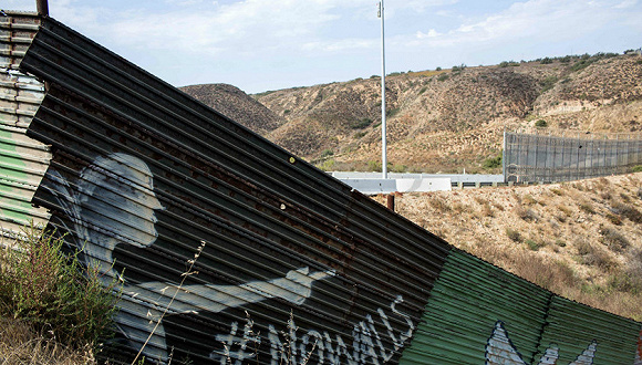 美众院批准为边境墙拨16亿美元 说好的墨西哥