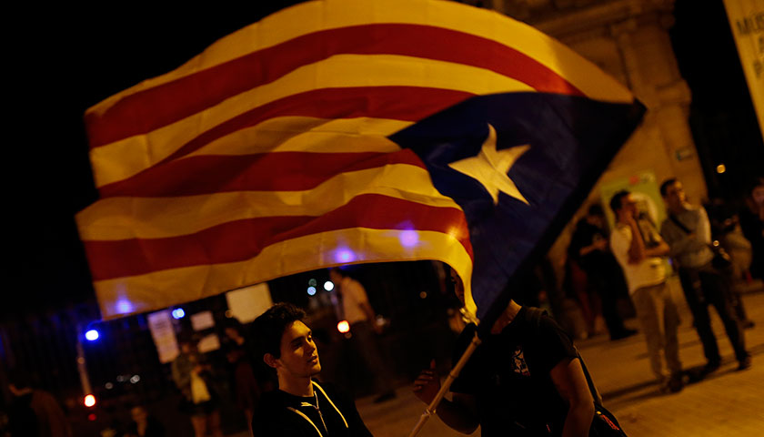 西班牙加区领导人拒绝提前选举 政治危机或转
