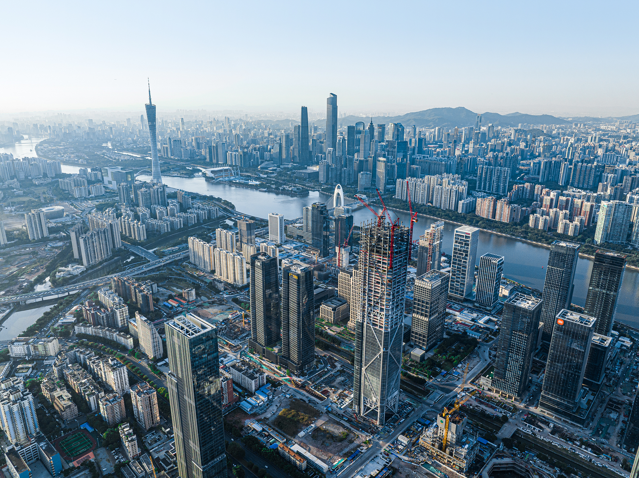 广州AI产业竞逐差异化路线：瞄准垂类应用和落地场景|界面新闻