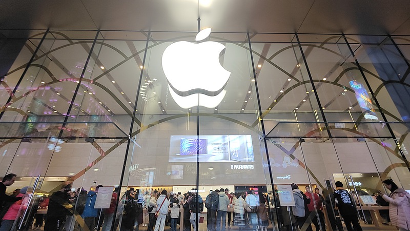 iPhone热销叠加中国市场回暖，苹果三季报创三年来最快季度增速
