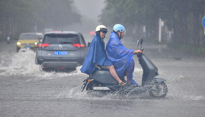台风“剑鱼”将登陆或擦过海南沿海，三亚全市停工停课