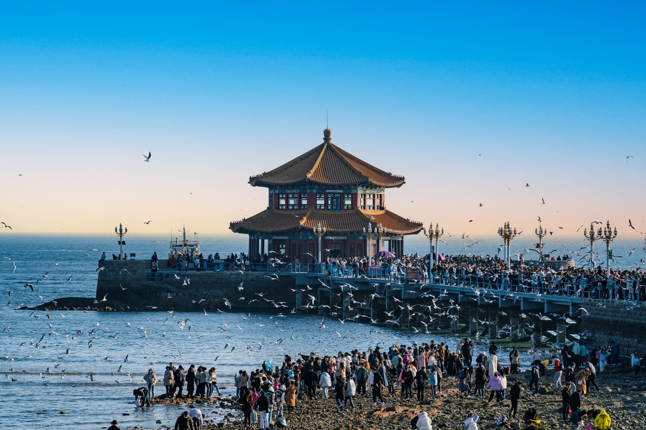数字技术重塑文旅行业，这个黄金周AI落地各大旅游景区