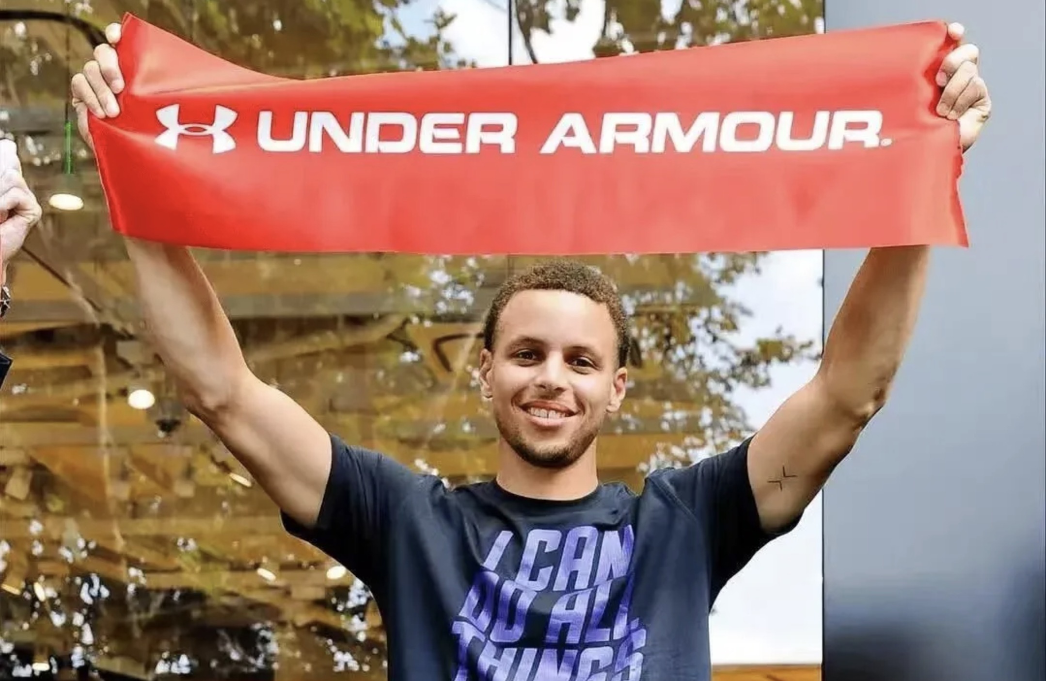 2.55亿美元“分手费”，安德玛为何与库里分道扬镳