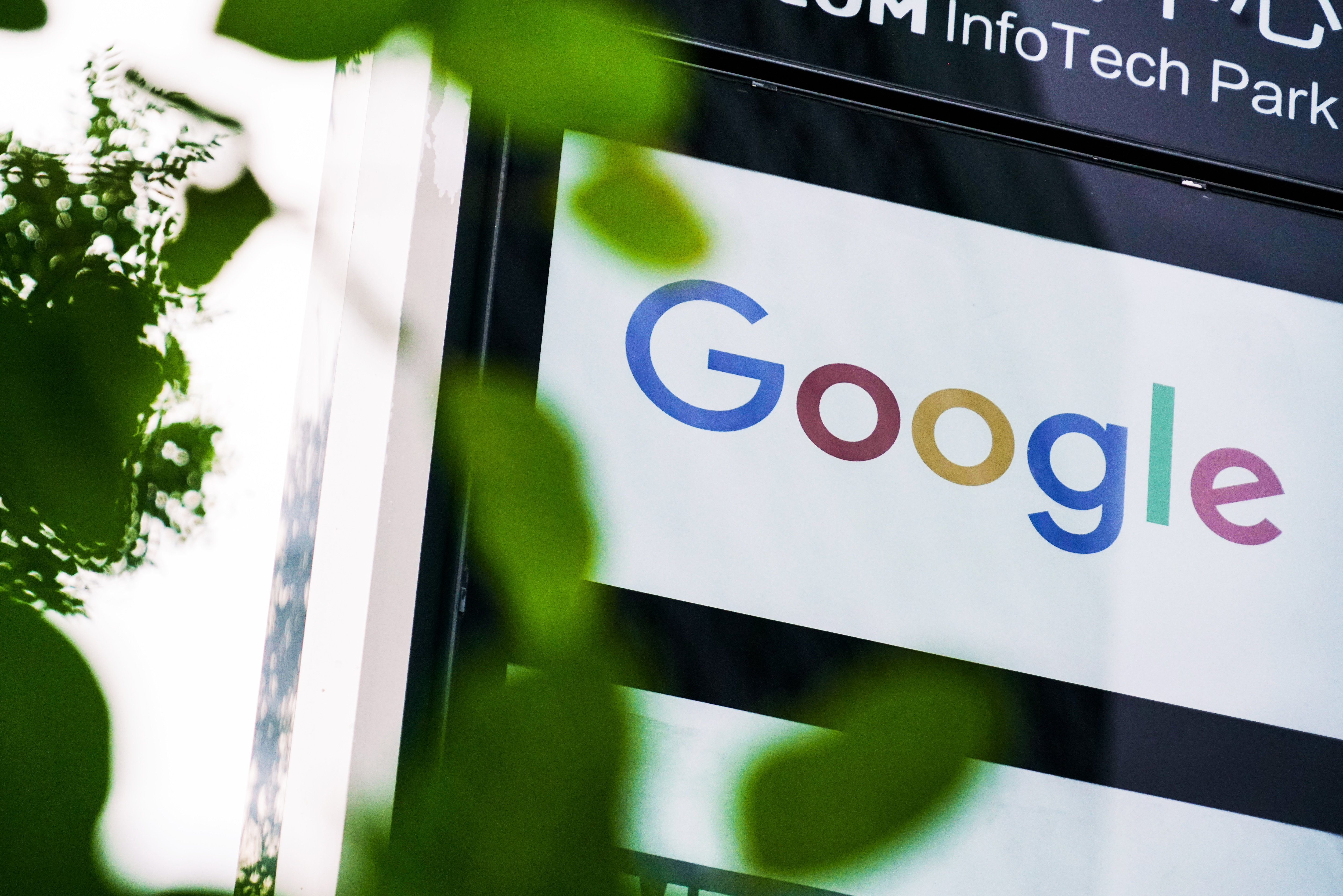 蛇吞象！180亿身价的AI公司Perplexity有意345亿收购谷歌Chrome
