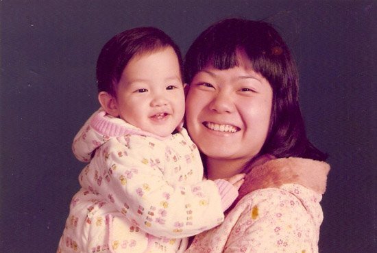 范晓萱是80后的集体回忆,那时候的年轻人不知道什么"左手右手一个慢