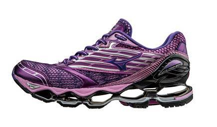 生?你该学会如何挑一双适合自己的专业跑鞋|界