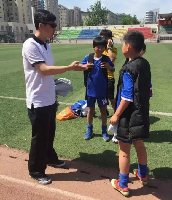 申思祁宏的幸运星足球俱乐部 如何培养出中超