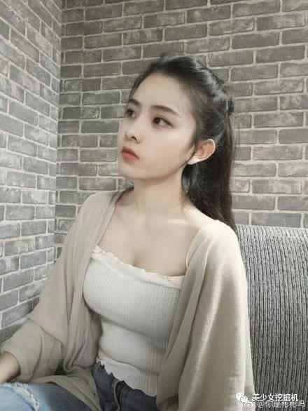 越南现mini刘亦菲,日本美少年爆火,80代港风少