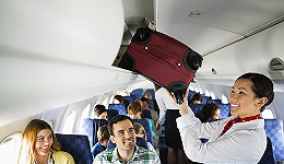 便宜机票将无法免费使用行李架 美联航收费开始向廉航看齐