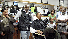 “奥巴马头”怎么来的？美国前总统御用理发师讲了一些你不知道的轶事