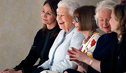 【伦敦时装周】和伊丽莎白女王一起看秀是什么体验