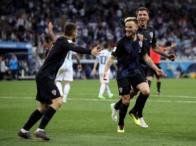 世界杯对阵阿根廷，拉基蒂奇庆祝进球