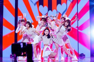 和贾樟柯同台的杨超越,才不是一个没有故事的