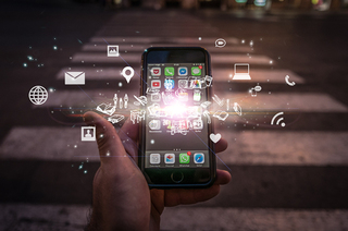 富智康期权一天暴涨16倍 A股郭台铭概念股有