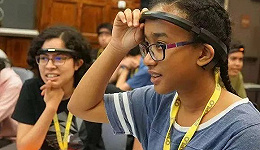 【思想界】当学生戴上“监控头环”：科技会将我们带向何处？