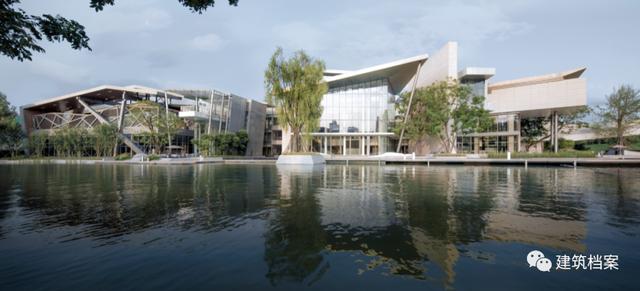 罗立平:麓湖背后的隐性逻辑,正在创造新的城市历史