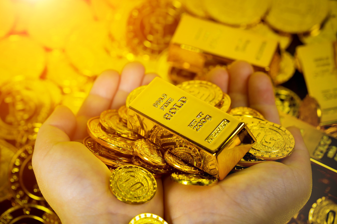 年底黄金价格继续大涨，2021年黄金能够创下价格新高吗？ _凤凰网视频_凤凰网