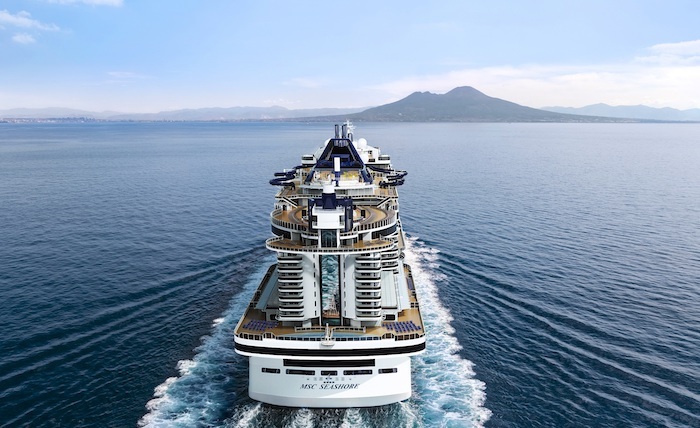 msc地中海海际线号(msc seashore)“叹息桥”“海际线号”是船身最长（339米长