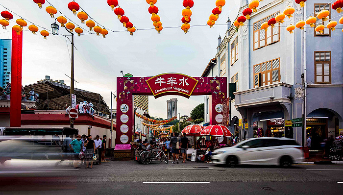 疫情恶化压垮著名地标，新加坡牛车水美食街宣告倒闭