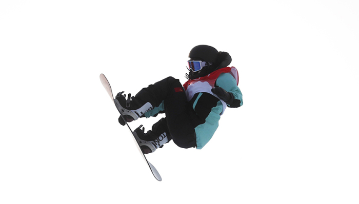 冬奥战报 | 2月9日：中国三女将携手闯入单板滑雪U型池决赛，短道速滑女队晋级3000米接力决赛