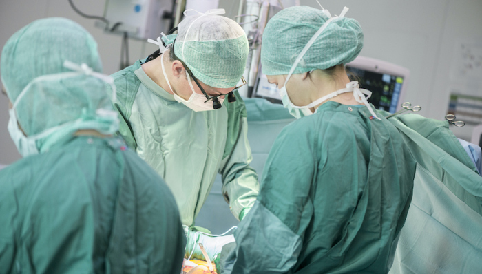 手术2个月后，全球首位接受转基因猪心脏移植患者离世