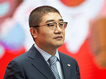 快看 | 京东高层变阵：刘强东卸任集团CEO，总裁徐雷接棒