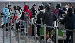 香港入境管控连续放松后，7月旅客同比增长4.5倍，但与内地通关仍需时间