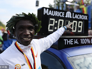 37岁基普乔格再创马拉松世界纪录，目标集齐六大满贯冠军和奥运三连冠
