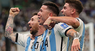 梅西传射创纪录，阿根廷2-0完胜墨西哥夺回出线主动权