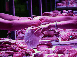 直通部委 | 豬肉批發均價比上周五下降1.2% 全國涉農貸款余額達48.54萬億元