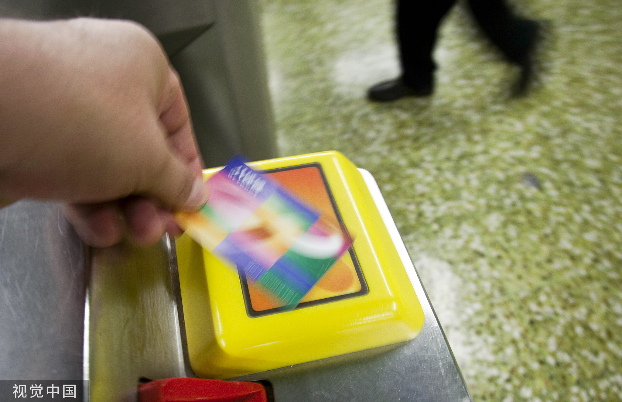 hong-kong-s-octopus-card-extends-reach-into-mainland-jiemian-global