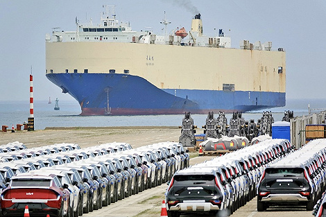船运公司押宝“海上印钞机”，汽车运输船运价3年涨了10倍