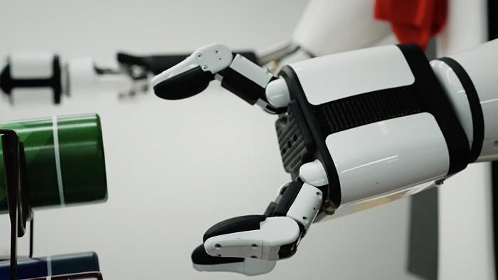腾讯 Robotics X 推出自研机器人灵巧手和机械臂-SpringForAll社区