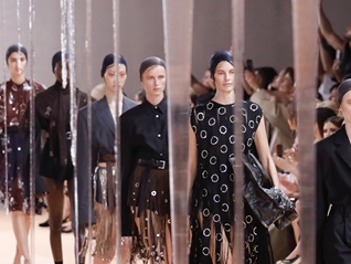 PRADA 2024春夏女装，BOTTEGA VENETA 2024夏季系列｜是日美好事物