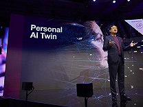 对话杨元庆：AI PC明年肯定会发布，10亿美元投入人工智能远远不够