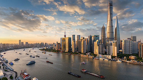 到2026年，上海特色产业园区规上工业总产值将突破万亿元