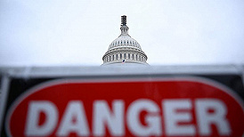 美国国会通过法案避免政府关门，但只能续命一周