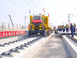 沪苏湖铁路全线铺轨启动，预计年底具备开通运营条件