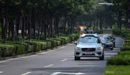 萝卜快跑上热搜后，上海加速自动驾驶汽车商业化