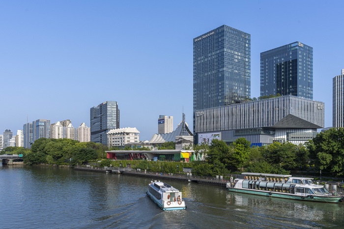 新酒店 ｜ 以水为媒，杭州开启“一城双四季”