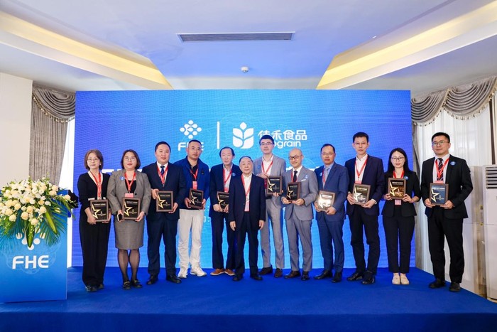 https://img3.jiemian.com/101/original/20250220/import_1740020997403320170014_a700xH.jpg